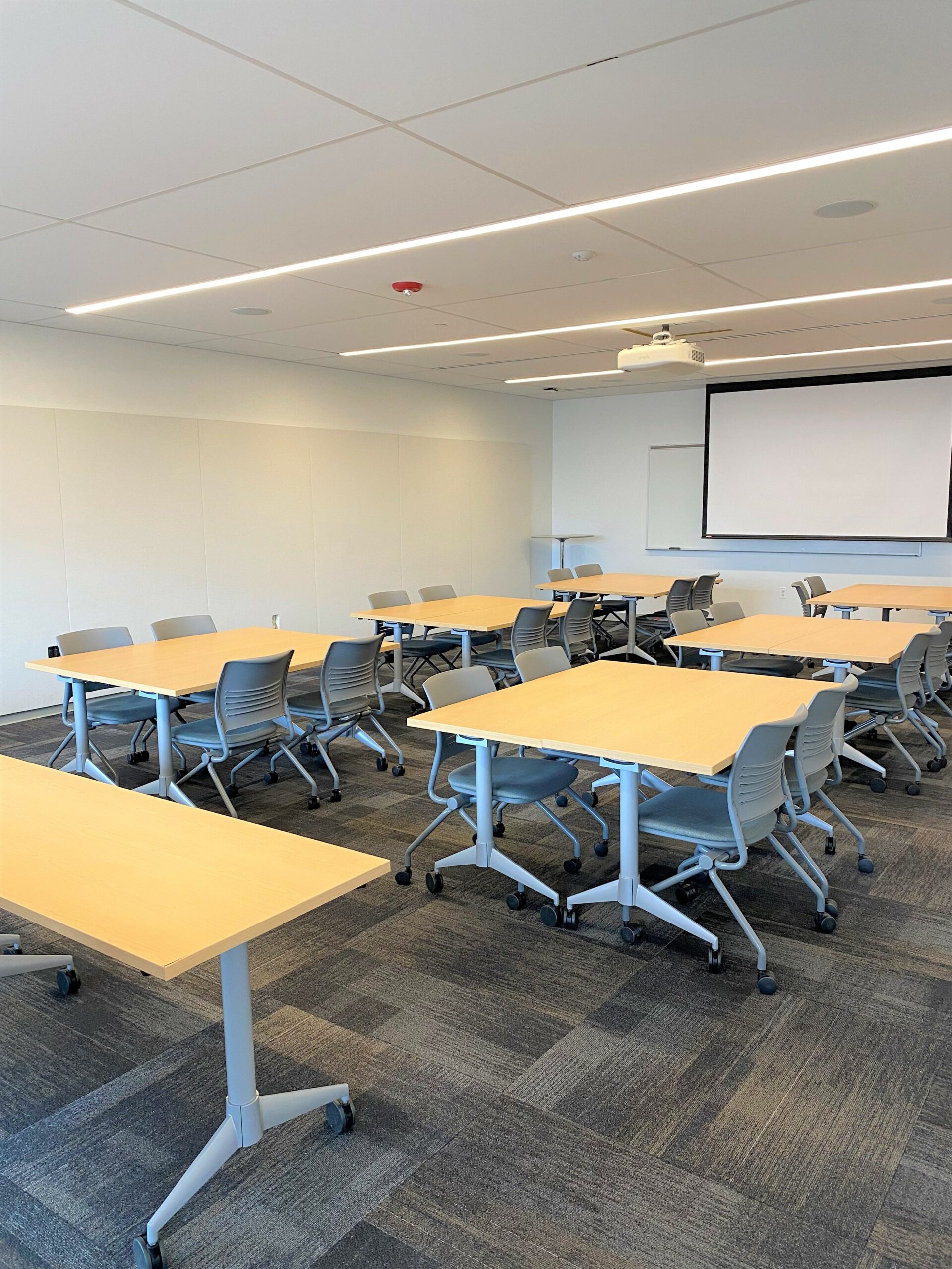 Room 224 with tables.